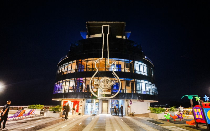 Capa_blog_show_pinks_song_hard_rock_cafe_itapema